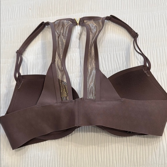 Victoria's Secret Purple T-Shirt Bra with Seamless Design - Picture 2 of 4